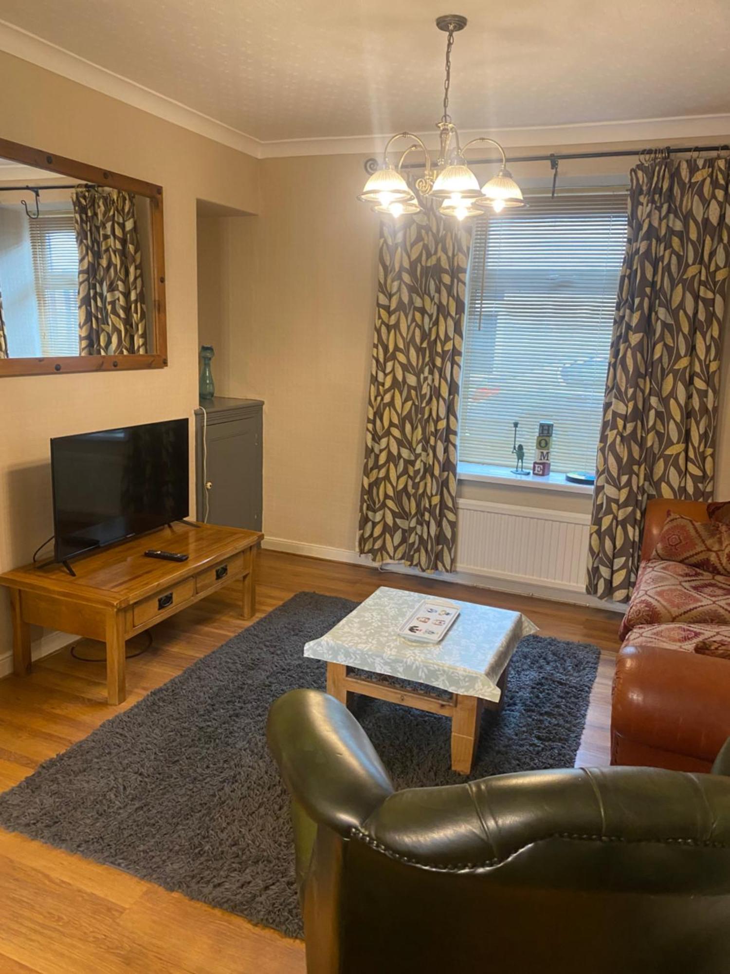 3 Bed Town House Llandeilo Carmarthenshire Villa Exterior foto
